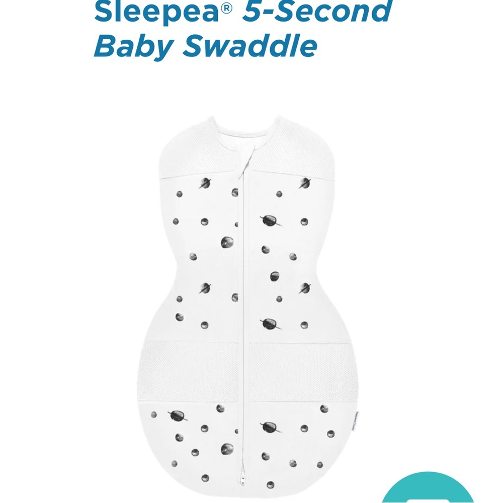 Sleepea 5-Second Baby Swaddle in White with Black Dots